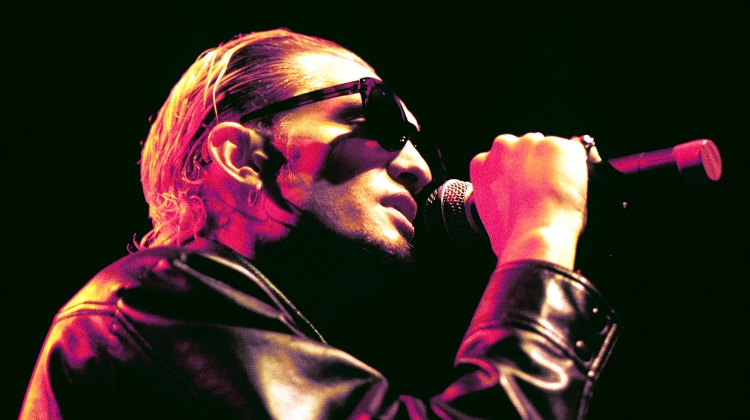 alice in chains layne staley GETTY live 1992, Tim Mosenfelder/Getty Images