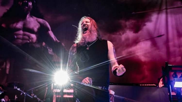 Amon Amarth live 2019 1600x900, Kevin Wilson